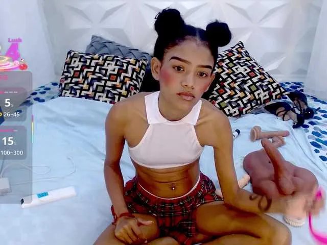 adissonpetite on BongaCams