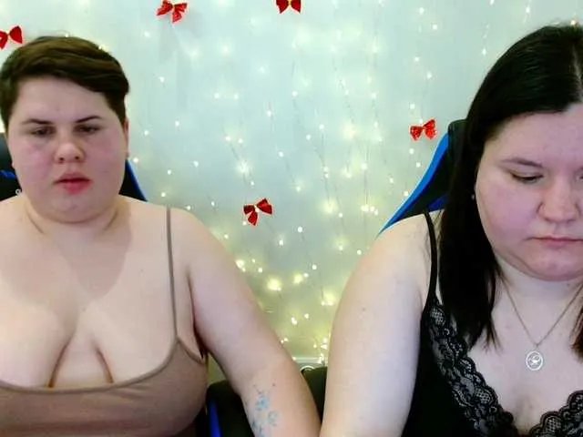 BeckyAndEllen on BongaCams