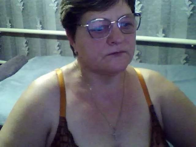 ElzaJewel — Hey guys!:) Goal- #Dance #hot #pvt #c2c #fetish #feet #roleplay Tip to add at friendlist and for requests!