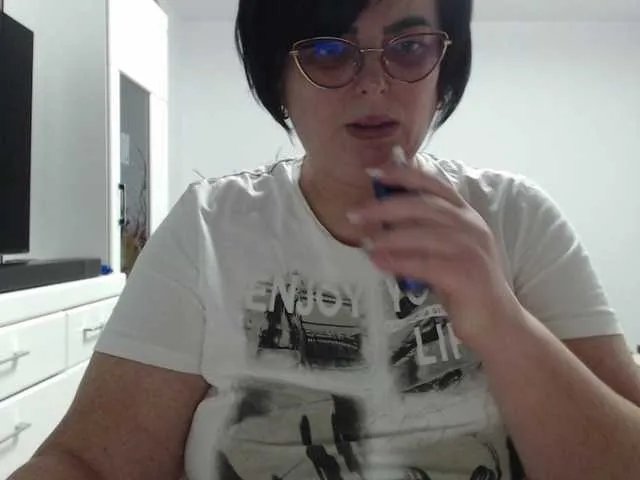 Emyllywhite — Cum show .....500 Tk