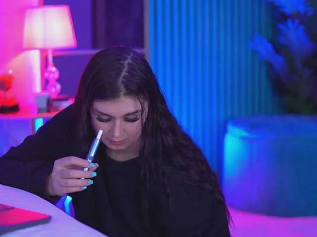 Offline KendraMoon on BongaCams