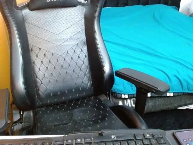 magicjadee on BongaCams