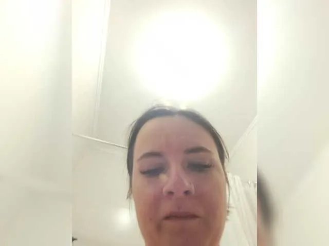 Offline Mimimigirl on BongaCams