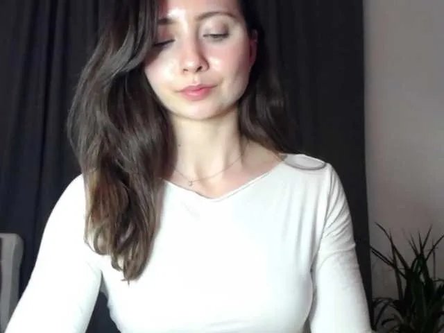 Offline missNicole on BongaCams