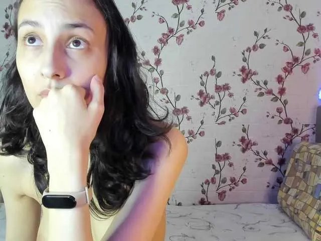 Freechat ReginaShine on BongaCams