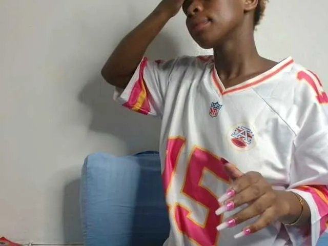 SweetApple on BongaCams