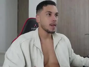 andy_weld — GOAL: naked and masturbate [430 tokens remaining] helloooo, have fun and laugh with me PVT is OPEN #cumshow #latino #muscle #lovense #bigass #young