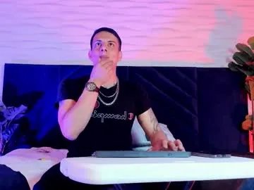 dustin_sonne — GOAL: remove the shirt [50 tokens remaining] Let's have a good time every night and let your imagination fly. #flex  #uncut  #feet   #muscle #master