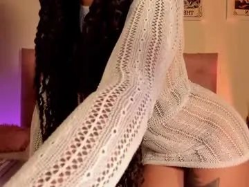 effy_cb — Big squirt!  #latina #bigass #feet #ebony #deepthroat