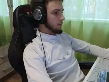 Freechat golden_boyyy21 on Chaturbate