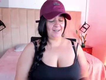 lucia_vonne — make me crazy wet  - my favorite pattern 200 tokens Goal Is Masturbation with my hands with 110 remaining to goal! #mature #squirt #bigboobs #bigpussylips #bigpussy