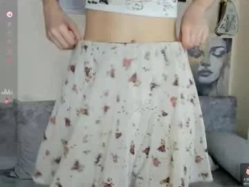 secrettier — GOAL: take off my panties [999 tokens remaining] Welcome to my room! #feet #18 #hairy #smalltits #new