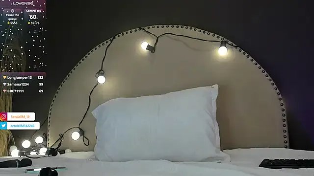 _Kendall_19 on StripChat