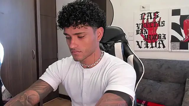 Alessandro_Vanni on StripChat