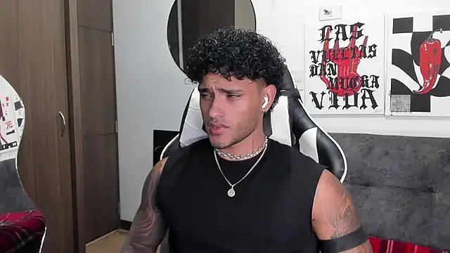 Alessandro_Vanni — CUMSHOW