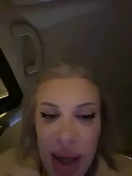 AlyssaFoxx_ — Public BlowJob