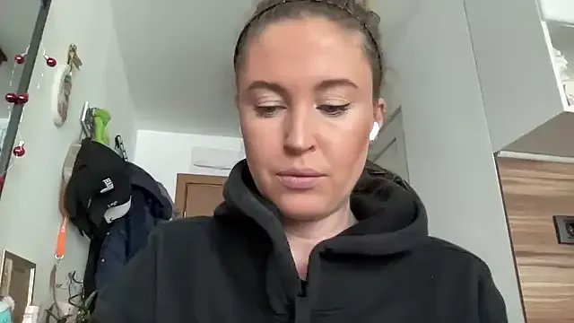 Ameli8 — Private on StripChat