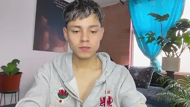 Andy_Belier23 on StripChat