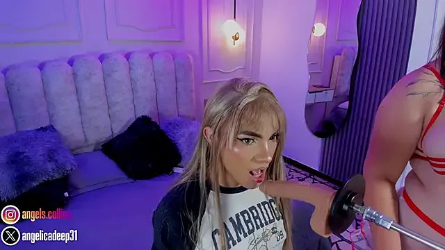 angels_collins on StripChat