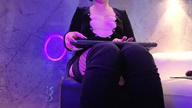 Anxelica_Macondo_ — MY ASS IN YOUR FACE+OIL