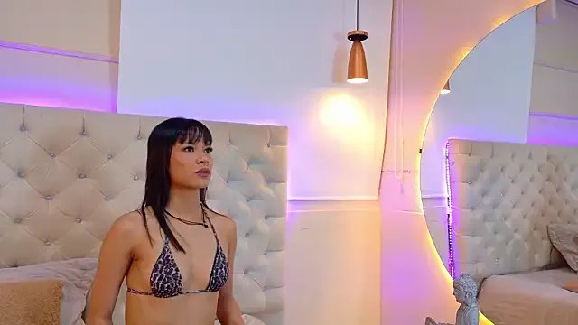 CathMellow on StripChat