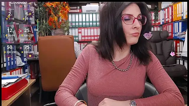 classyladyrellax on StripChat