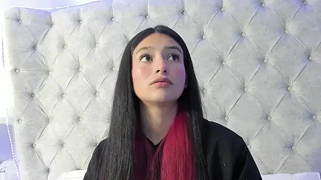 Freechat dafne_bss on StripChat