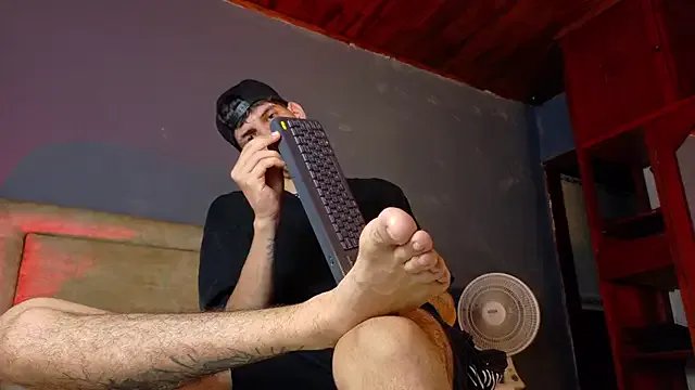 david_huge on StripChat