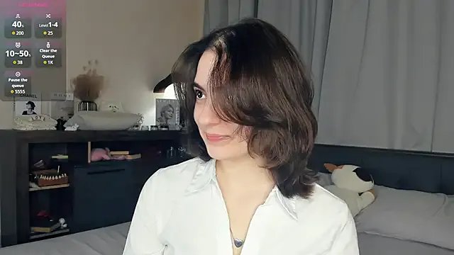 DracosMoon — show my tongue