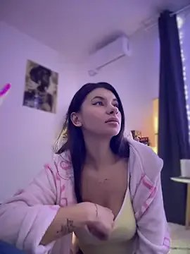 Freechat DramaQueen__ on StripChat