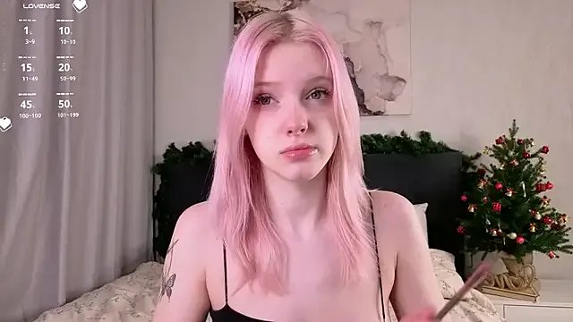 EdlaHewell on StripChat