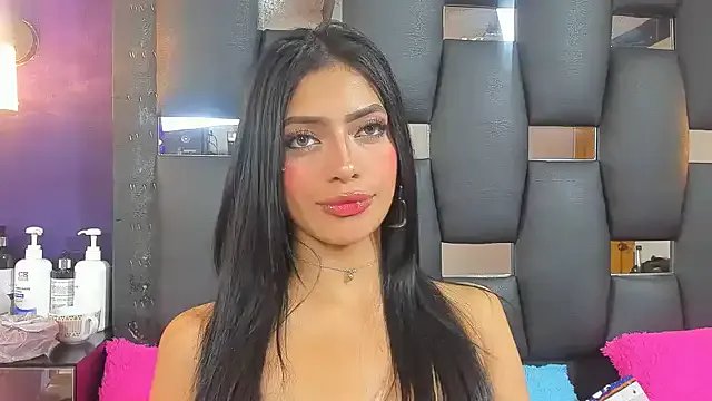 Freechat EMYCLARK01 on StripChat