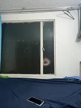 StripChat Eve_Ritz is Freechat Eve_Ritz — Camel toe rub clit