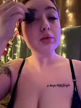 KellyMoors on StripChat