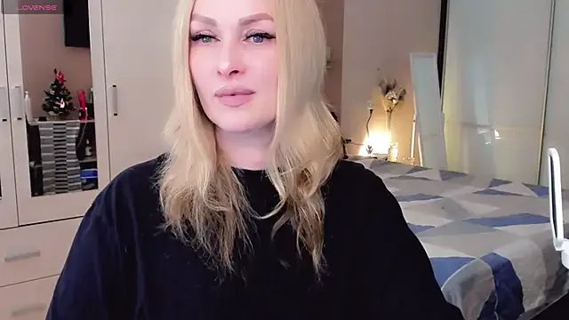 Libby_Nora on StripChat