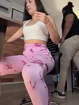 LittleDoll___ on StripChat