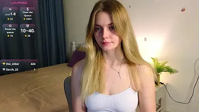 Maily__Trees — rub my clit and moan