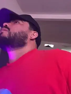 Freechat MichaelBear_ on StripChat