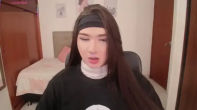 Miley_Baker on StripChat