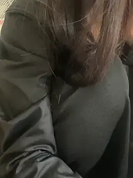 Mina048 on StripChat