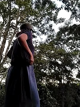 MirandaSingle on StripChat