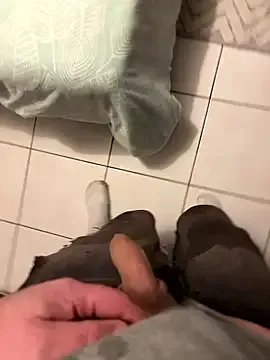 Freechat mj23641 on StripChat