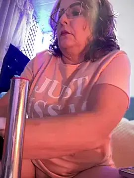 Freechat PaulinaSanders_X on StripChat