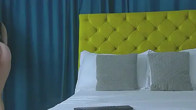 Freechat RubyHills on StripChat