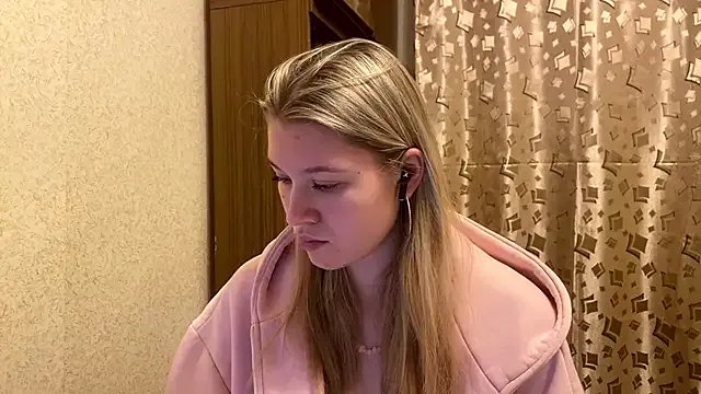 Freechat SkyeDavis on StripChat