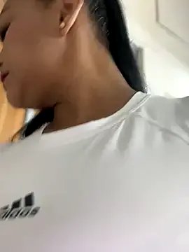 Freechat sofia_xxx02 on StripChat