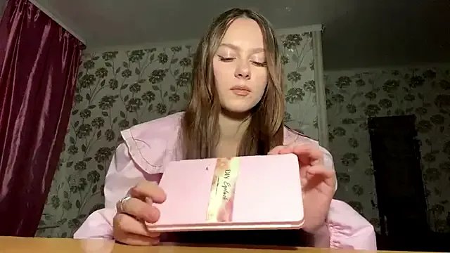 StephaniCute — Show pictures