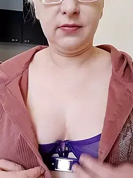 VikaKing on StripChat