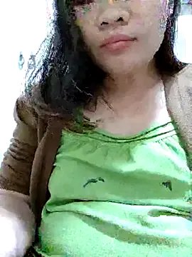 Wetpussymomx on StripChat