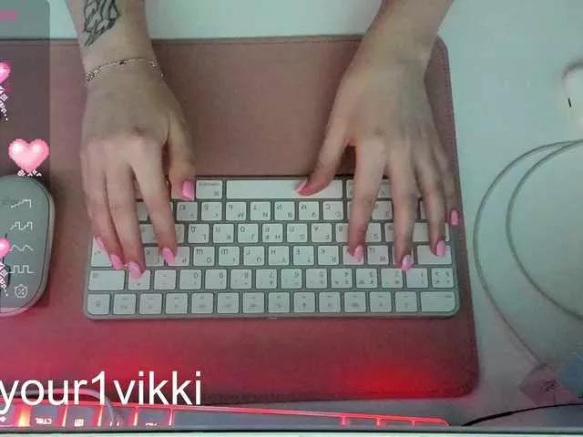 -VikkiL0vesCheese- on BongaCams 